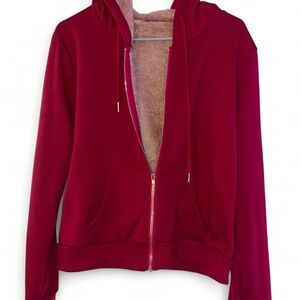 Cozy Red Zip-Up fur Hoodie for Women